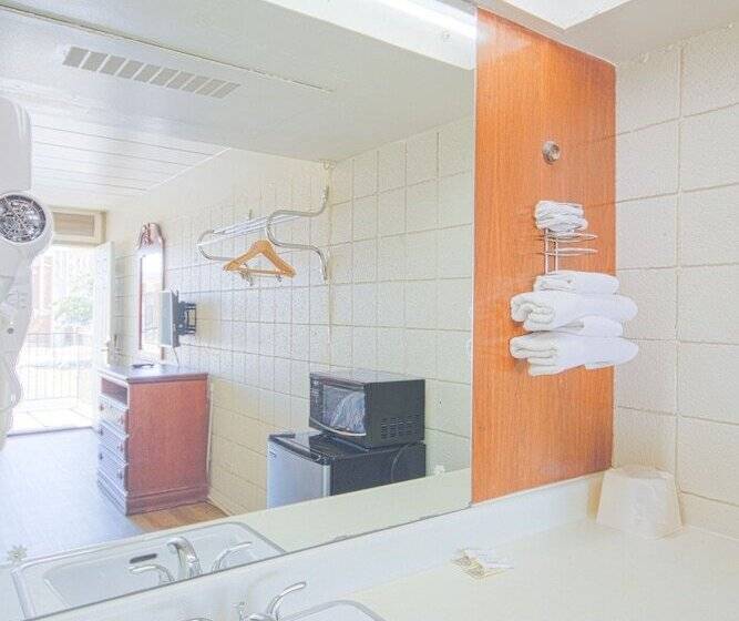 חדר סטנדרט, Centralia Motel