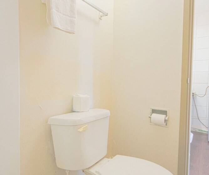 غرفة قياسية, Centralia Motel