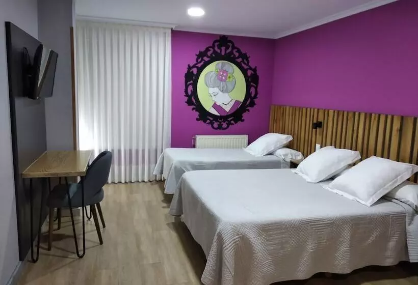 اتاق استاندارد سه نفره, Bríos
