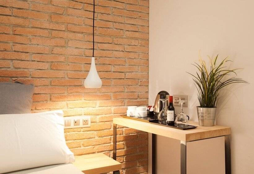 اتاق سوپریور, Hostal Fernando