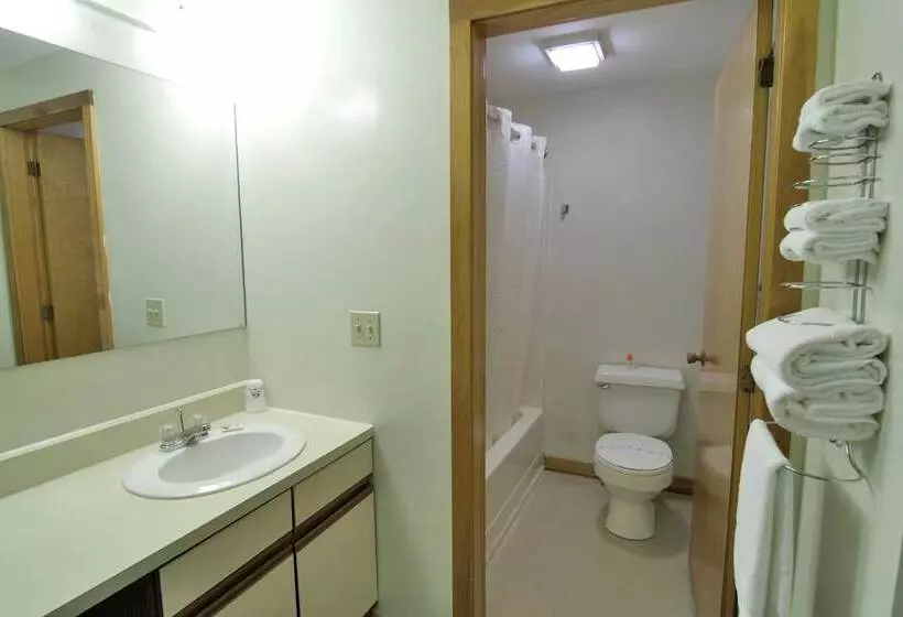 ２ダブルベッドのスタンダードルーム, Americas Best Value Inn Biddeford