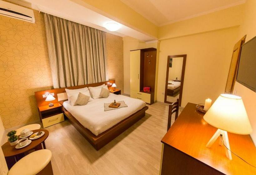 חדר סטנדרט, Baron