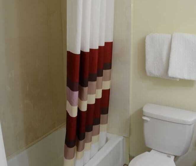 스탠다드 룸 더블 침대 2개, Big Spring Inn Madisonville