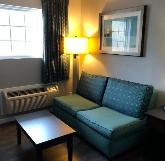 غرفة قياسية سرير كينج, Deerfield Inn And Suites  Fairview