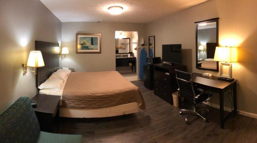 キングサイズベッドのスタンダードルーム, Deerfield Inn And Suites  Fairview