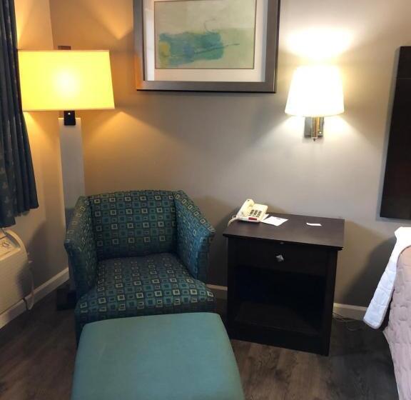غرفة قياسية سرير كينج, Deerfield Inn And Suites  Fairview