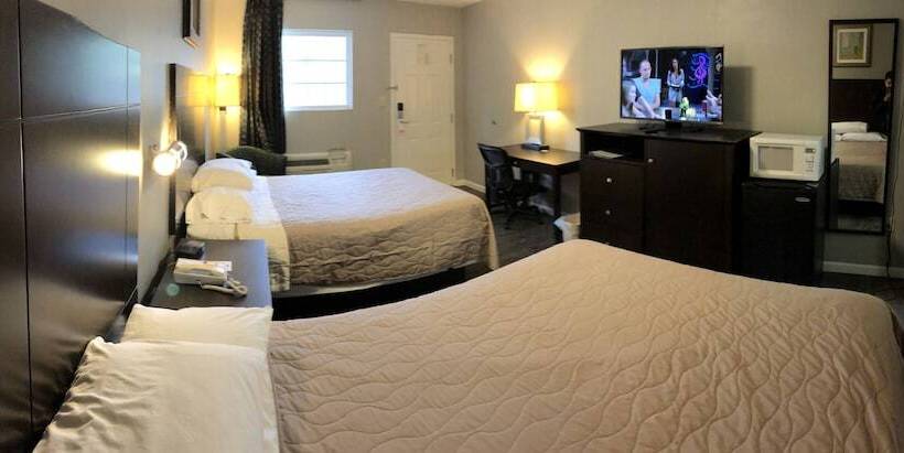 غرفه قياسيه سريرين مزدوجين, Deerfield Inn And Suites  Fairview