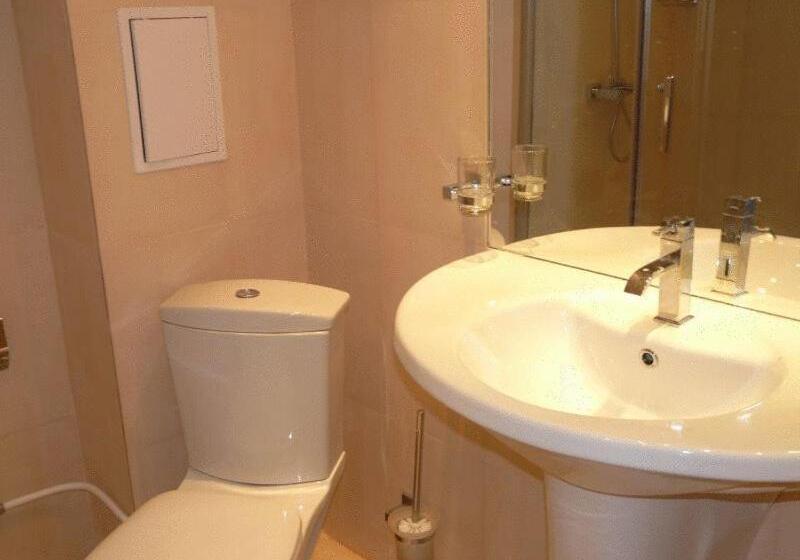 شقة غرفة واحدة, Eskada Beach