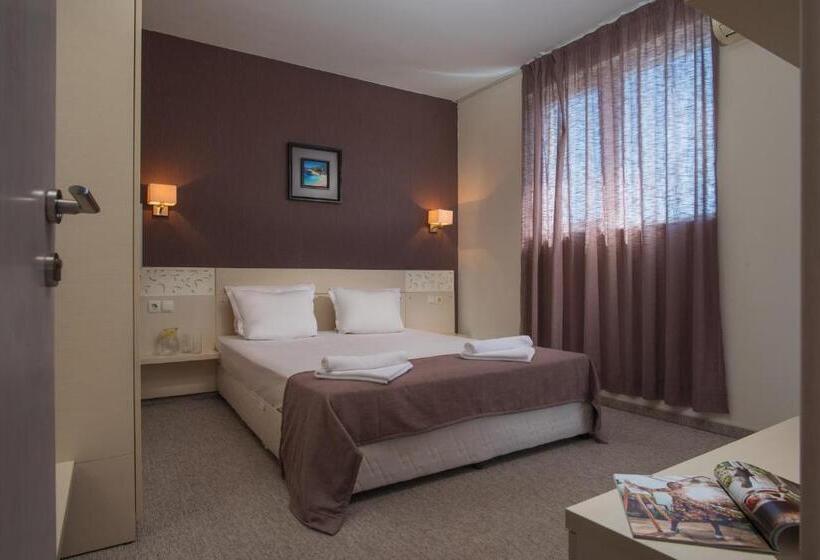 غرفة ديلوكس مطلّة علي البحر, Eskada Beach