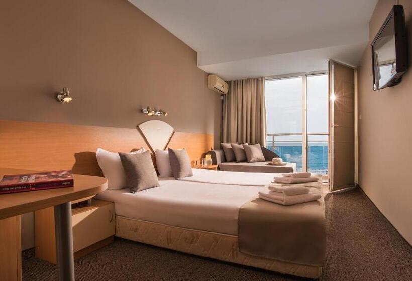 غرفة قياسية مطلّة علي البحر, Eskada Beach