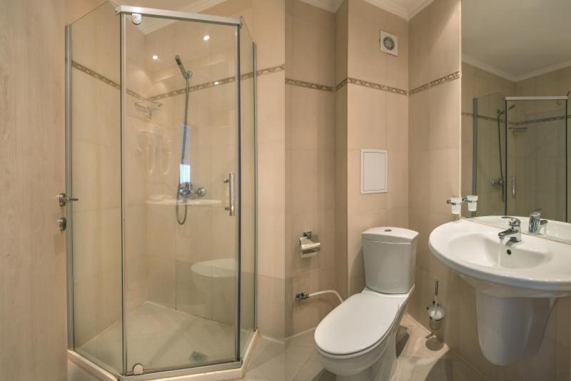 شقة غرفتين, Eskada Beach