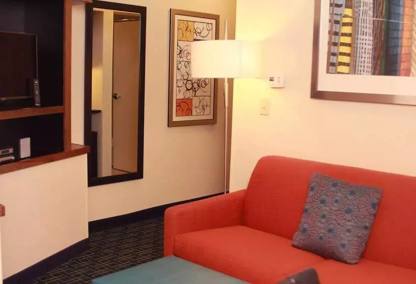 ２ダブルベッドのスタンダードルーム, Fairfield Inn & Suites By Marriott Fairmont