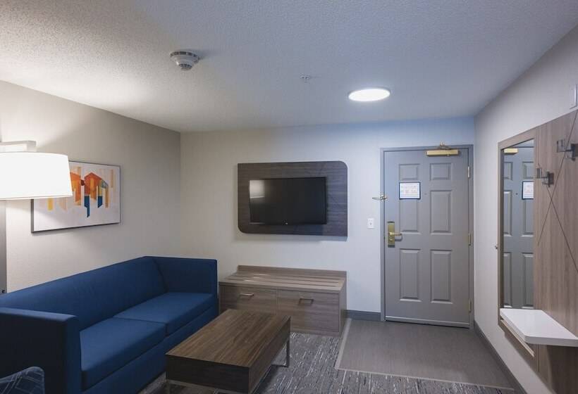 جناح, Holiday Inn Express & Suites Marquette, An Ihg