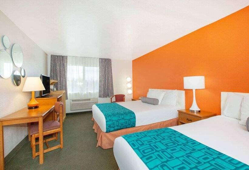 带大床的标准间, Howard Johnson By Wyndham Salem