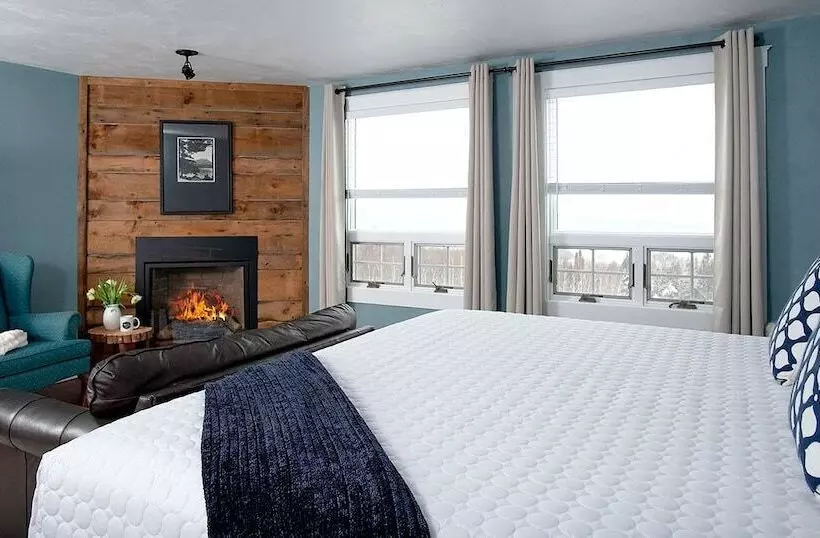 レイクビュースタンダードルーム, The Lodge At Moosehead Lake