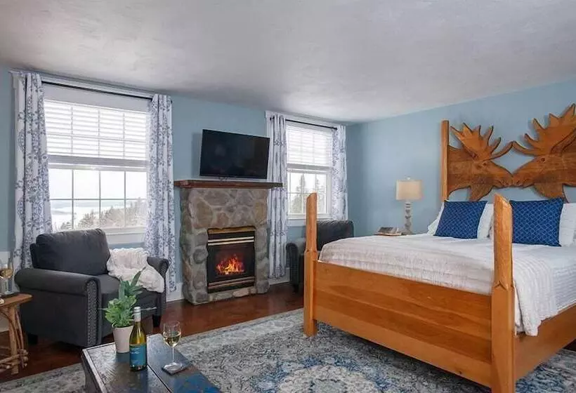 レイクビュースタンダードルーム, The Lodge At Moosehead Lake