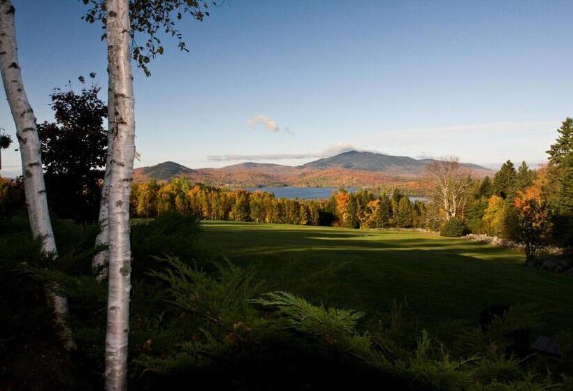 Suite with lake view, The Lodge At Moosehead Lake