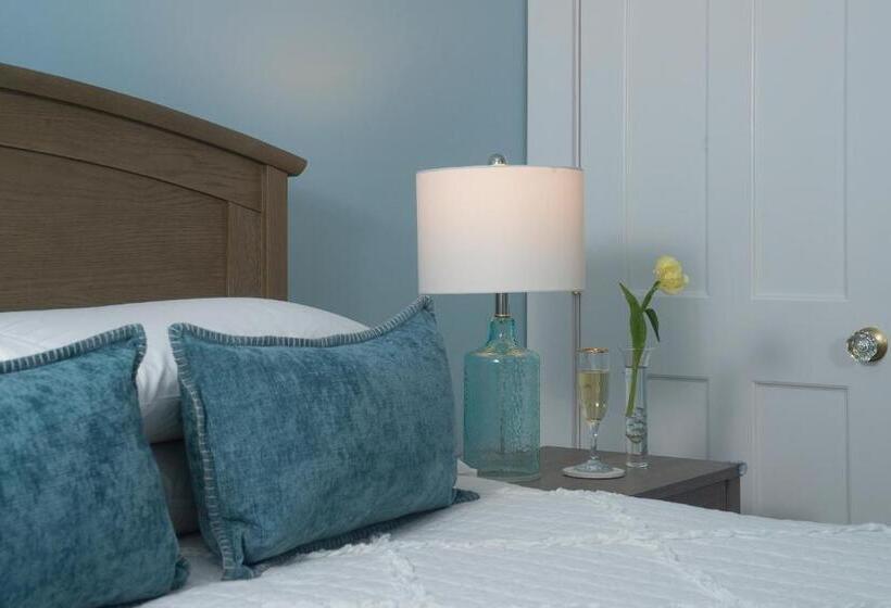 디럭스 룸, The Lodge At Moosehead Lake