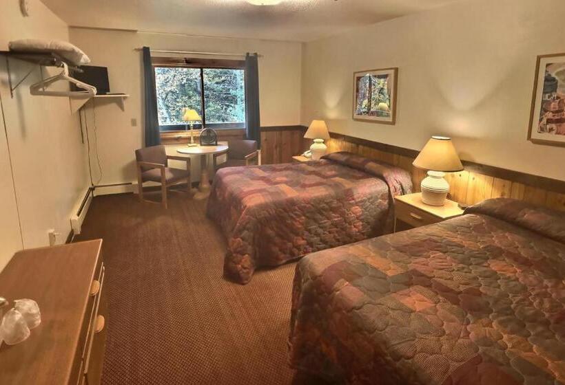 Номер Стандарт 2 Двуспальные Кровати, Mountain Sports Inn