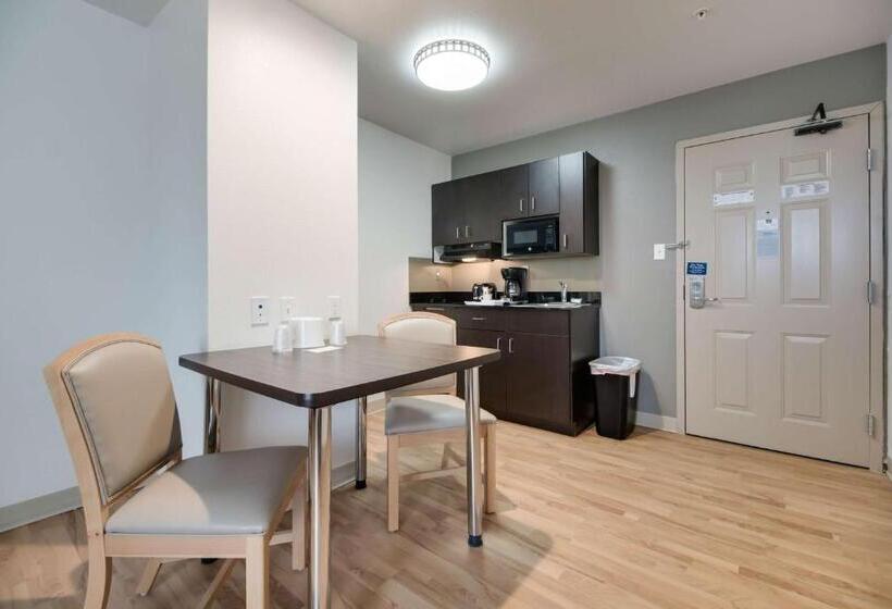 장애인을 위한 스탠다드 룸, Studio 6ingleside, Tx