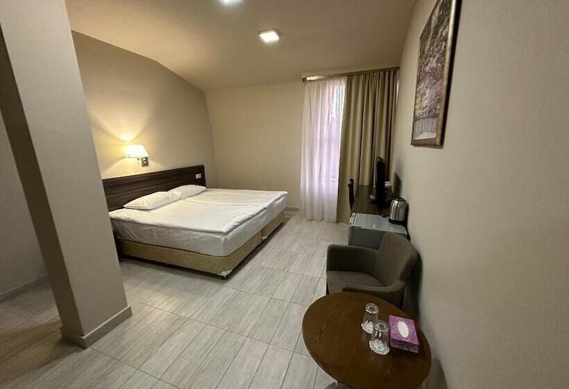 스탠다드 룸, Yerevan Deluxe