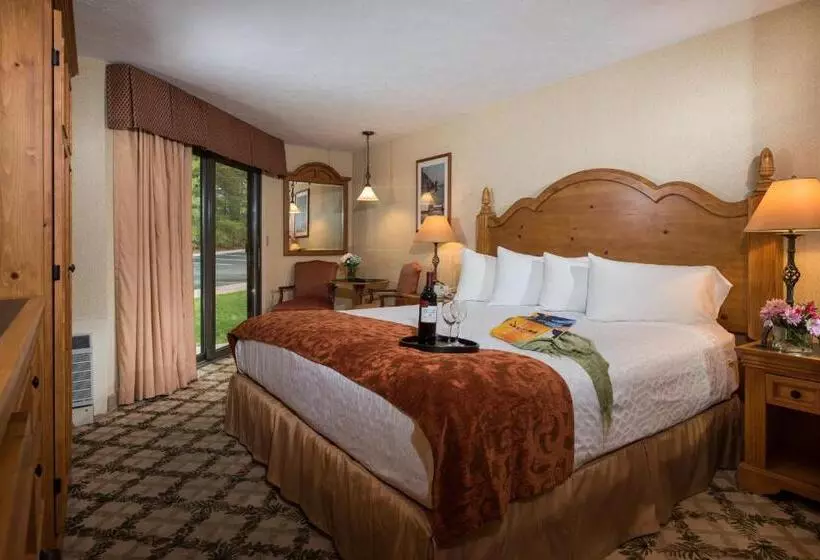 身障者適用キングサイズベッドルーム, Meadowmere Resort