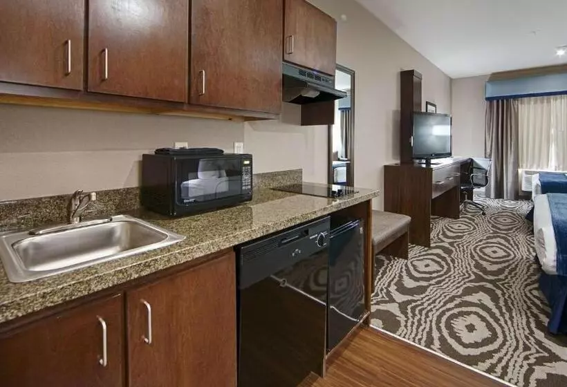 سوییت, Best Western Plus Williston Hotel & Suites