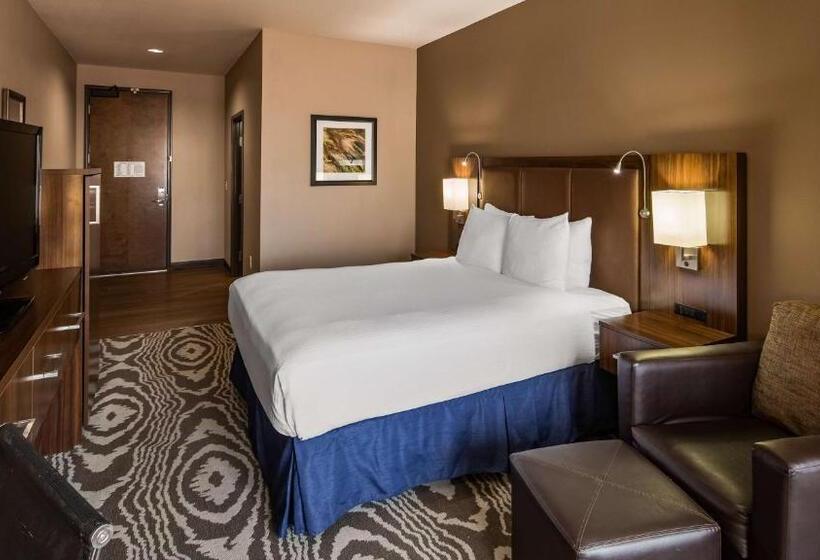 キングサイズベッドのスタンダードルーム, Best Western Plus Williston Hotel & Suites