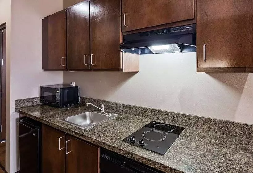 سوئیت برای معلولان, Best Western Plus Williston Hotel & Suites