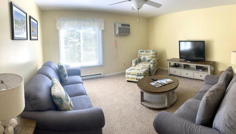 ２ベッドルームアパートメント, Elmwood Resort