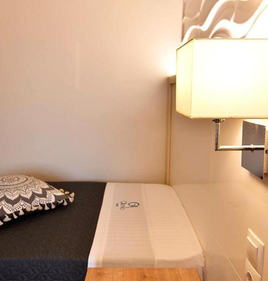 חדר סטנדרט יחיד, Alonia