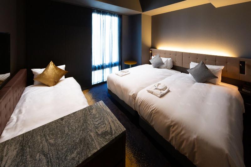 اتاق لوکس, Americas Granada