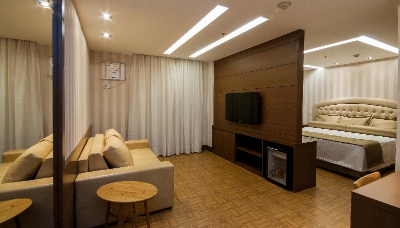 سوییت اجرایی, Americas Granada