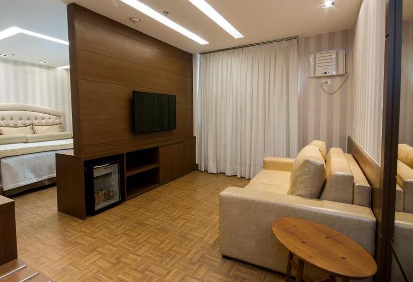 سوییت لوکس, Americas Granada