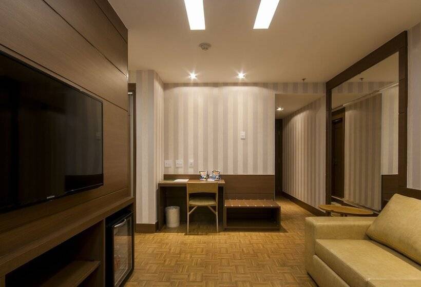 سوییت اجرایی, Americas Granada