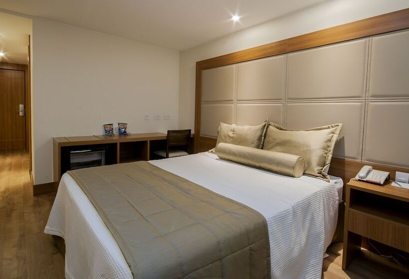 اتاق لوکس, Americas Granada