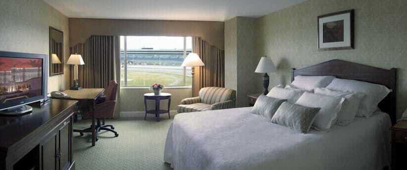 Номер Deluxe, Bally S Dover