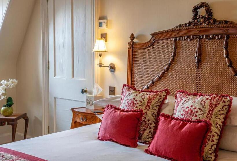 Delüks Oda, Barcaldine Castle