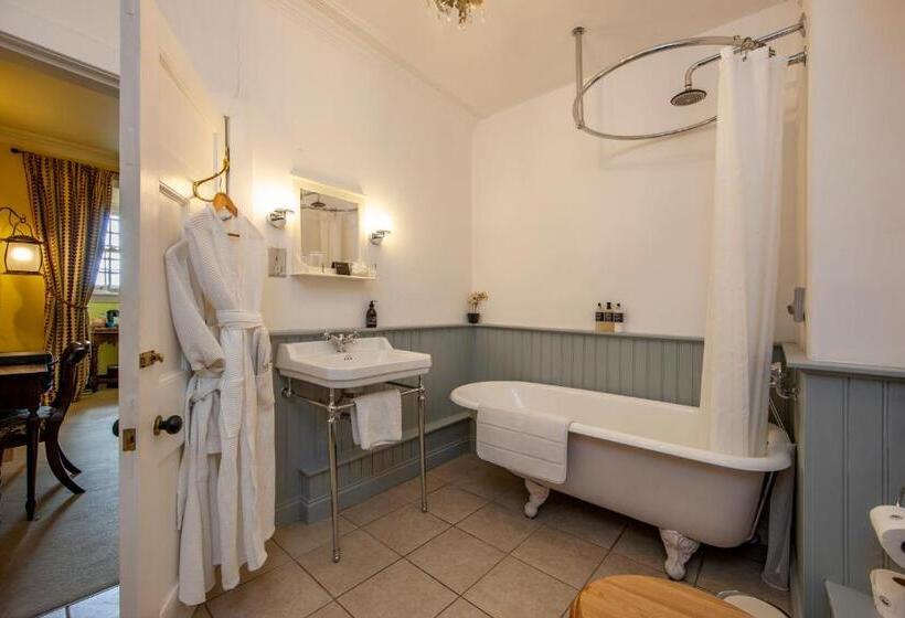 Büyük Çift Kişilik Yataklı Delüks Oda, Barcaldine Castle