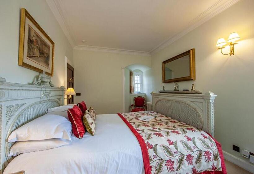 Standart Oda, Barcaldine Castle