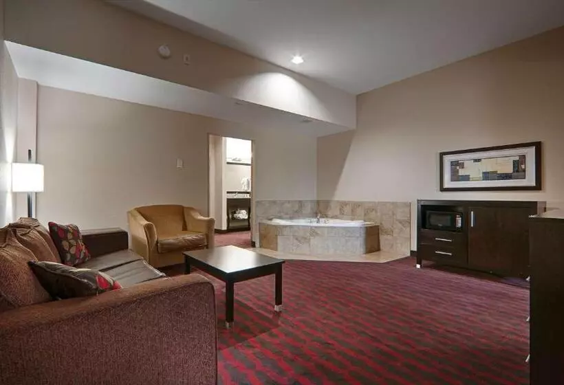 キングサイズベッドのスイートルーム, Best Western Plus Cushing Inn & Suites