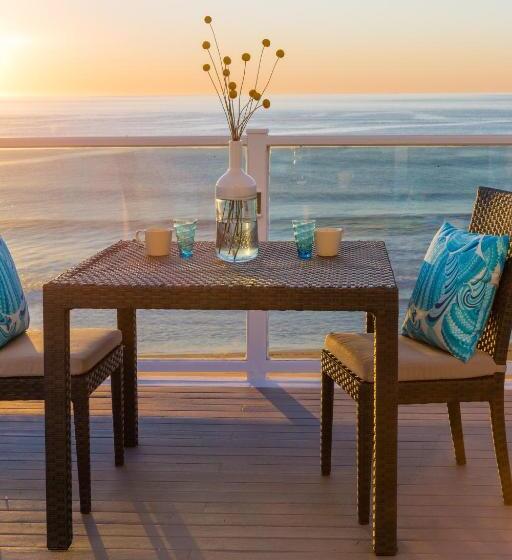 스위트 킹사이즈 침대, Blue   Inn On The Beach