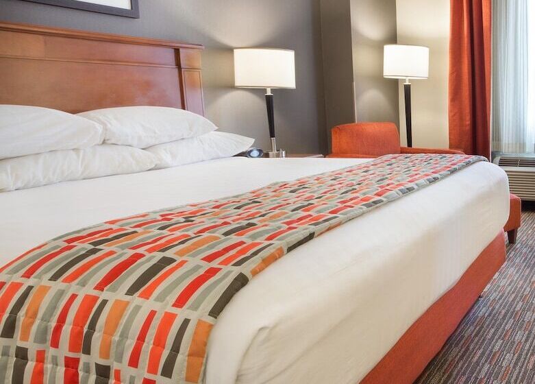 סוויטה, Drury Inn & Suites Columbus Grove City