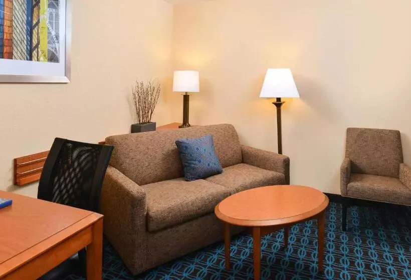 キングサイドベッドのスタンダードワンルーム, Fairfield Inn & Suites Bloomington