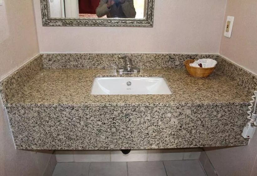 デラックスルーム, Highlander Motor Inn Atlantic City