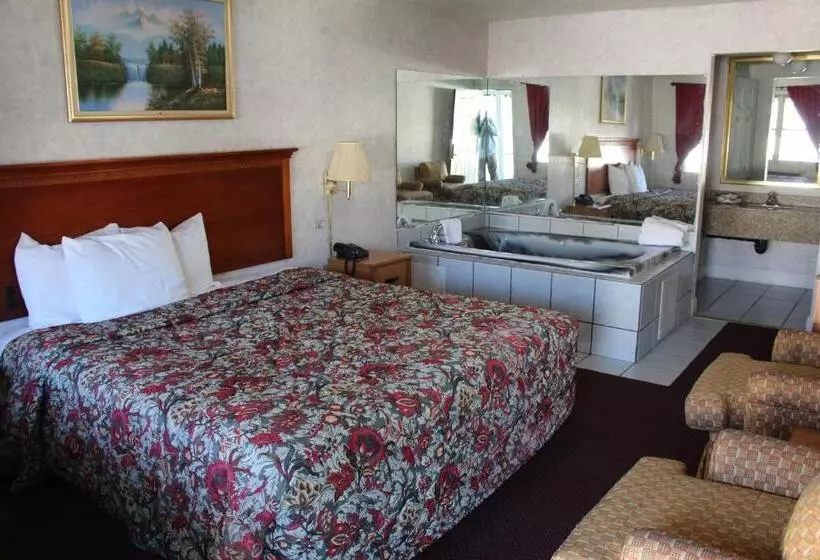 キングサイズベッドのスタンダードルーム, Highlander Motor Inn Atlantic City