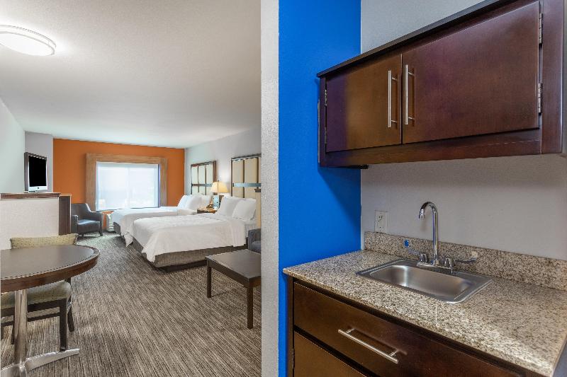 جناح, Holiday Inn Express   Albert Lea, An Ihg