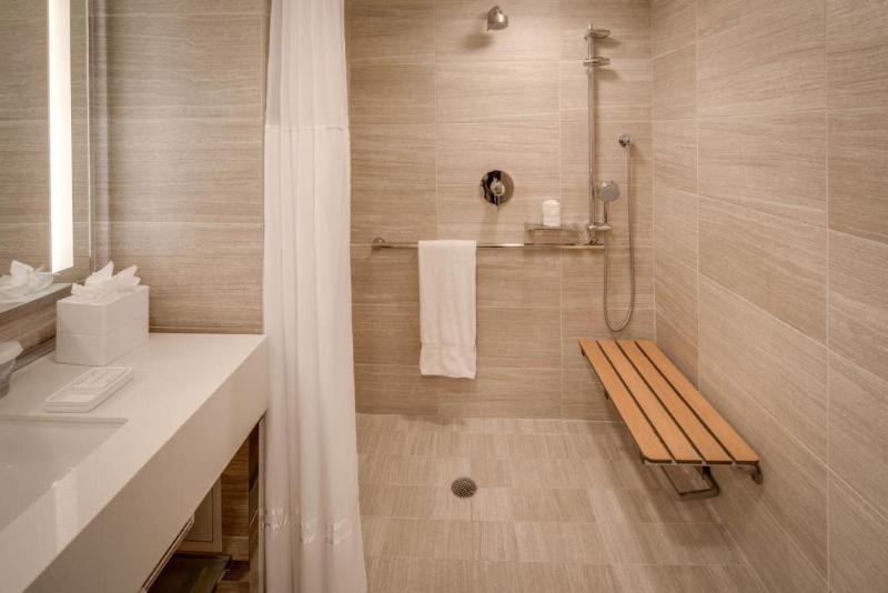 Suite, Holiday Inn Express Hotel And Suites Duncan, An Ihg