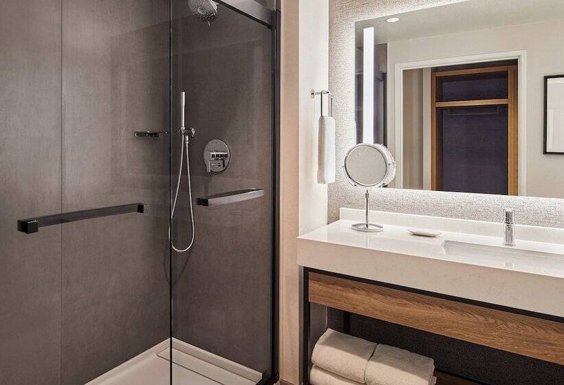 이그제큐티브 스위트, Sheraton Phoenix Downtown