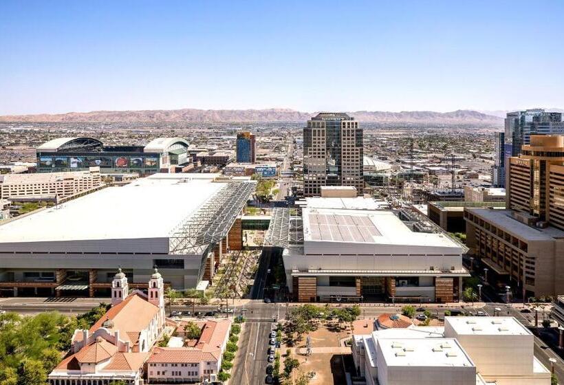 전망 디럭스룸 킹침대, Sheraton Phoenix Downtown